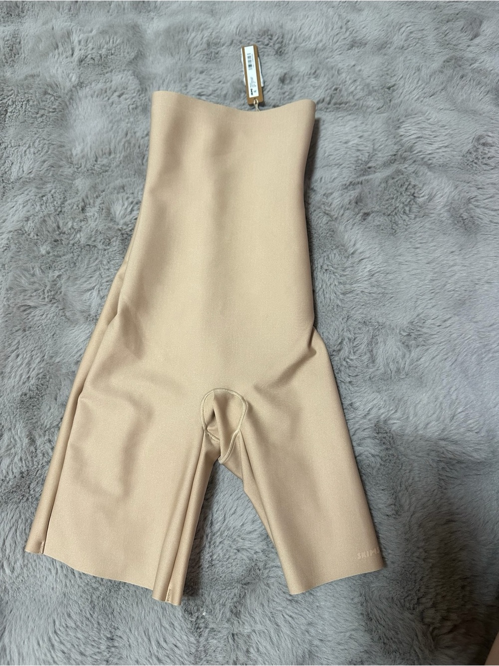 NWT Skims Body High Waisted Short Clay Xs
